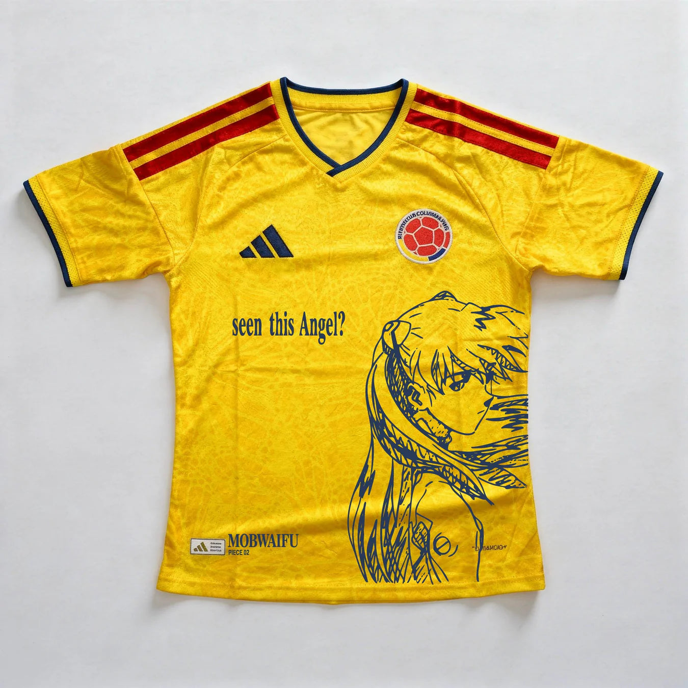 Camiseta Tricolor Clásica Anime